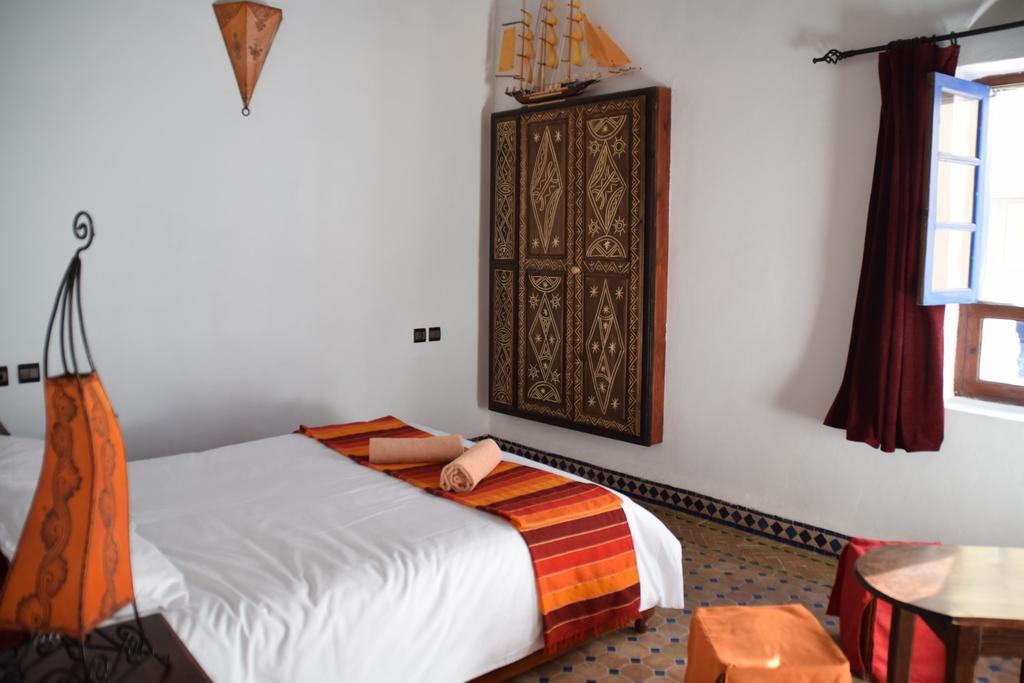 Riad Saltana Есувейра Стая снимка