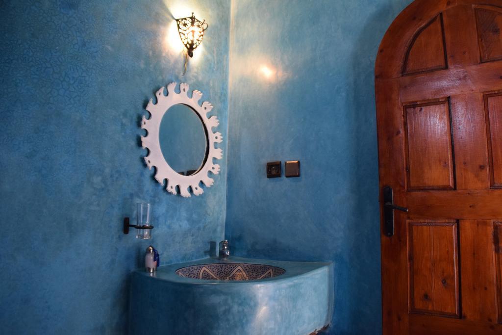 Riad Saltana Есувейра Стая снимка